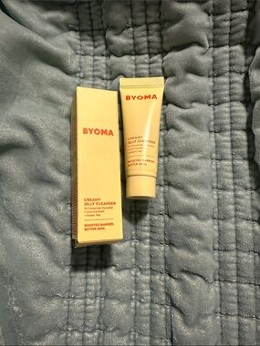 4/$15 Byoma creamy jelly cleanser
